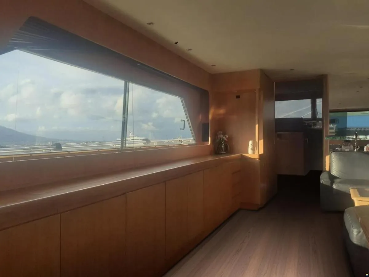 Boat & Breakfast Lucretia, Luxury Yacht Hotel Arbatax Botel