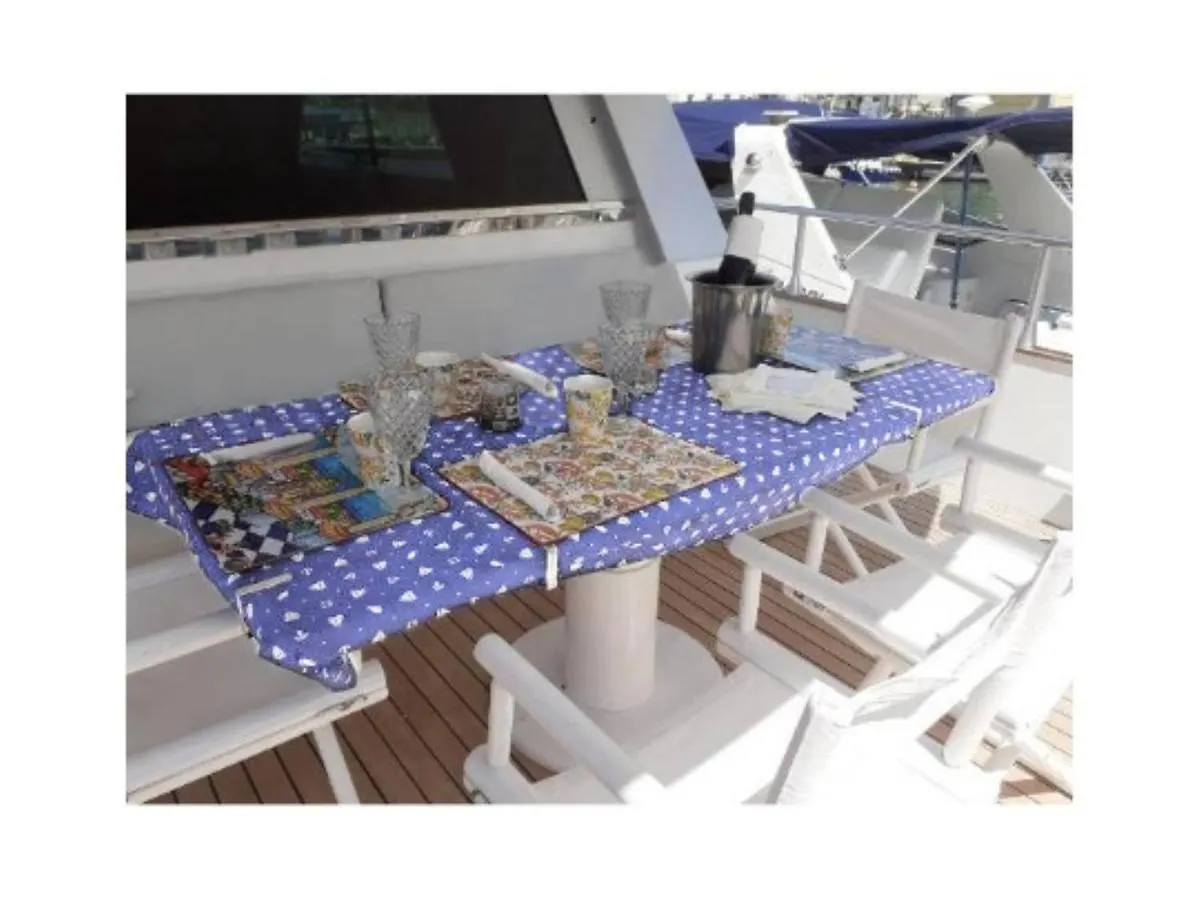 Boat & Breakfast Lucretia, Luxury Yacht Hotel Arbatax 0*,  Italy