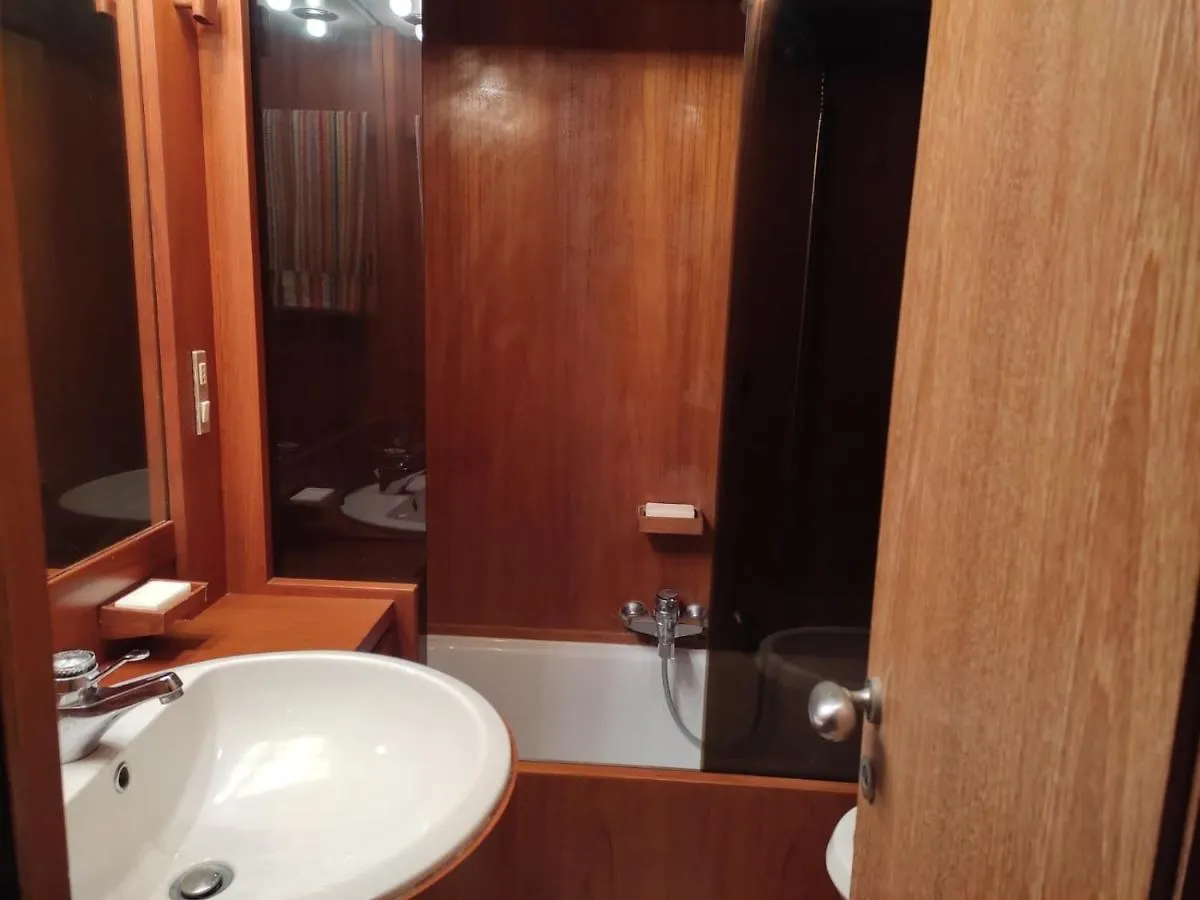 Boat & Breakfast Lucretia, Luxury Yacht Hotel Arbatax